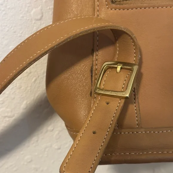 Vintage Coach Backpackck - Picture 5 of 8